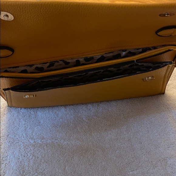 Lady’s handbag - Picture 4 of 5